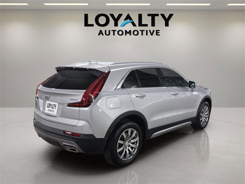 Used 2022 Cadillac XT4 Premium Luxury w/ Safety Alert Package image 5