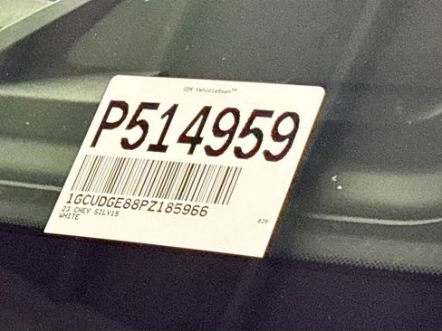 Used 2023 Chevrolet Silverado 1500 LTZ image 24