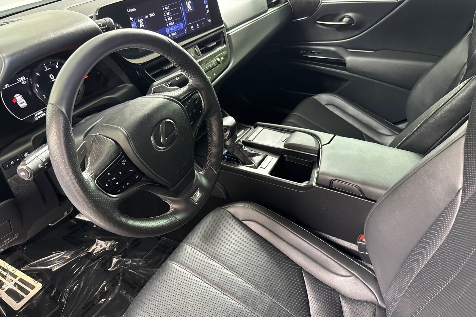 Certified 2022 Lexus ES 350 F Sport FWD image 11