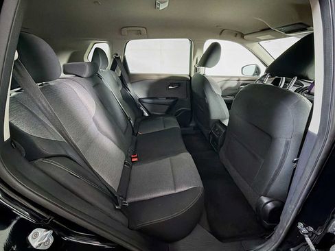 Used 2022 Nissan Rogue SV AWD/4WD image 24