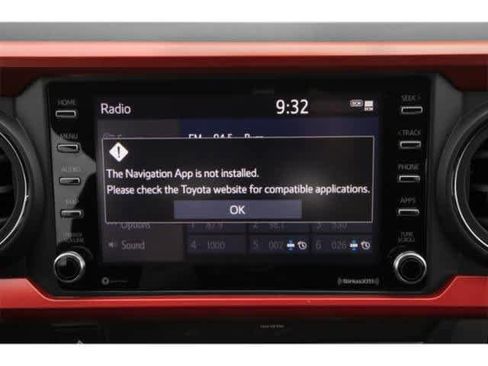 Used 2021 Toyota Tacoma TRD Sport w/ Technology Package image 17