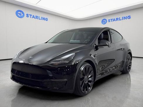 Used 2022 Tesla Model Y Performance image 16