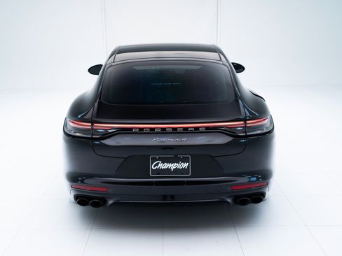 Certified 2023 Porsche Panamera 4 Platinum Edition image 10