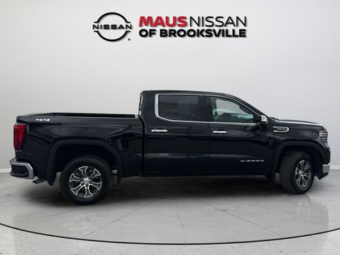 Used 2026 GMC Sierra 1500 SLT AWD/4WD image 9