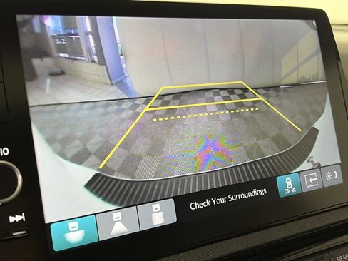 Used 2025 Honda Odyssey Elite image 19