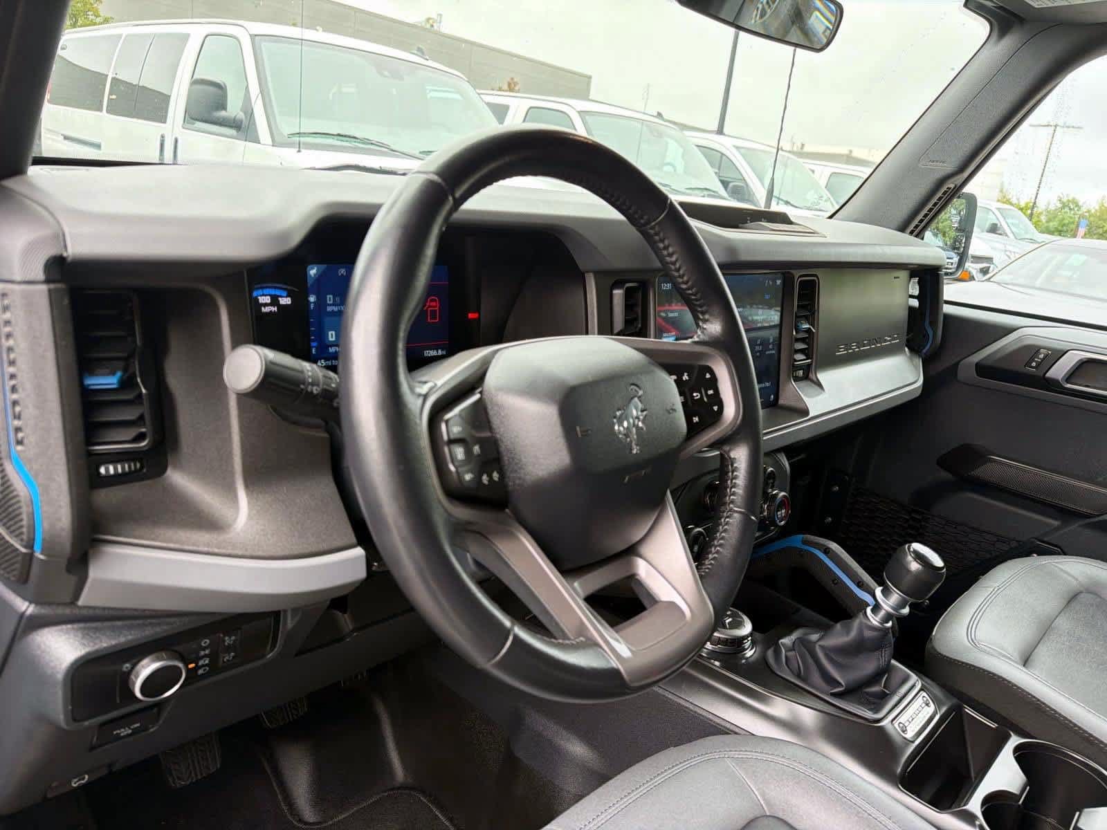 Used 2024 Ford Bronco Black Diamond AWD/4WD image 16