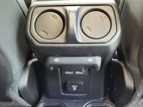 Used 2021 Jeep Wrangler Unlimited Rubicon image 29