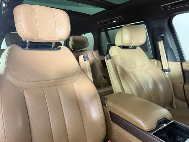Used 2024 Land Rover Range Rover Long Wheelbase Autobiography AWD/4WD image 32