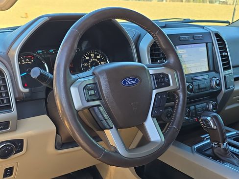 Used 2018 Ford F150 Lariat w/ Equipment Group 502A Luxury image 15