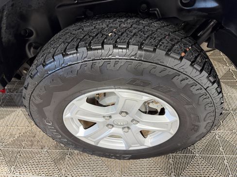 Used 2018 Jeep Wrangler Unlimited Sport S image 20