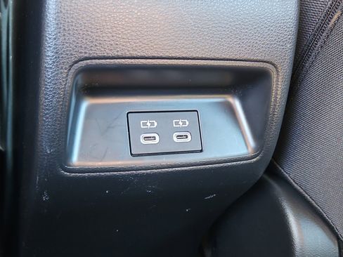 Used 2024 Toyota Corolla SE image 19