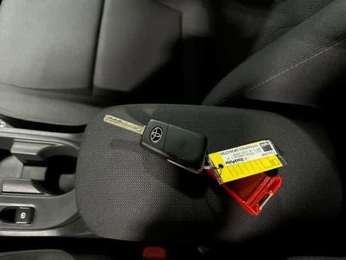 Used 2025 Toyota Corolla LE FWD image 31