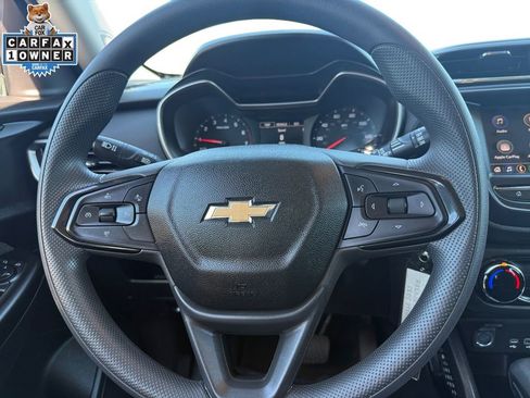Used 2022 Chevrolet TrailBlazer LS AWD/4WD image 12