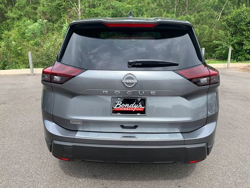 New 2026 Nissan Rogue SV w/ Cold Weather Package FWD image 4