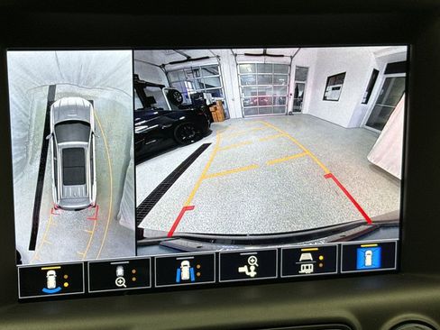 Certified 2023 GMC Terrain Denali w/ Black Diamond Edition image 15