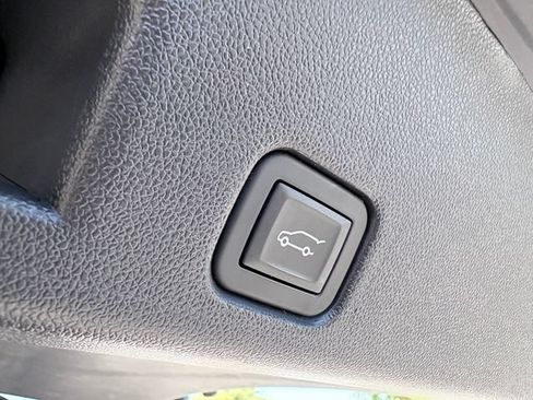 Used 2024 GMC Acadia Elevation AWD/4WD image 25