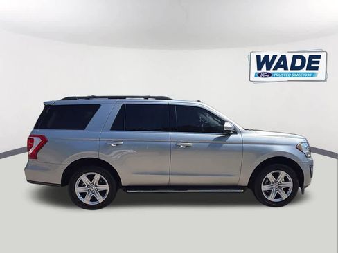 Used 2020 Ford Expedition XLT w/ Equipment Group 202A RWD image 4