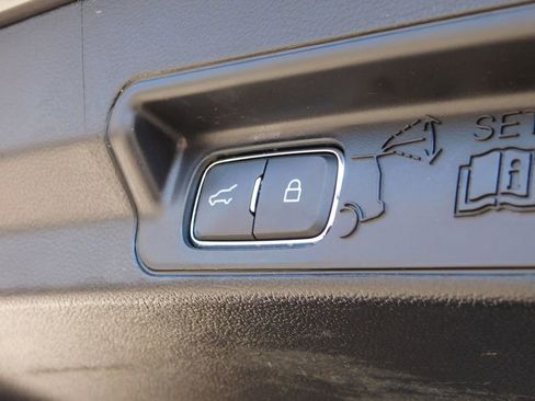 Used 2022 Ford Explorer ST w/ Equipment Group 401A image 11