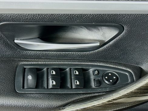 Used 2016 BMW 428i Convertible image 23