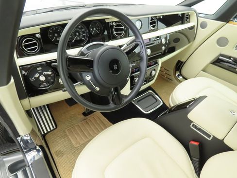 Certified 2012 Rolls-Royce Phantom Drophead Coupe image 17