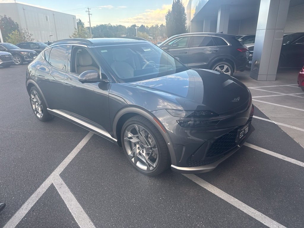 Used 2023 Genesis GV60 Performance AWD/4WD image 2