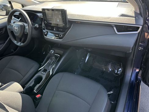 Used 2022 Toyota Corolla LE image 12