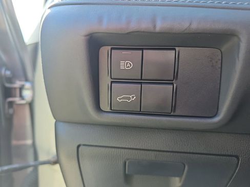 Used 2022 Toyota Highlander XLE image 26