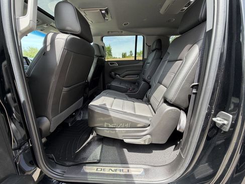 Used 2020 GMC Yukon XL Denali w/ Denali Ultimate Package AWD/4WD image 26
