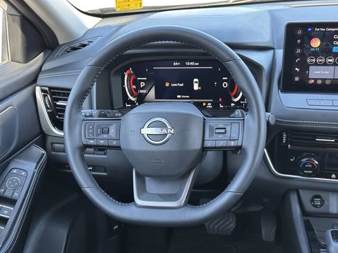 Certified 2025 Nissan Rogue SL AWD/4WD image 25