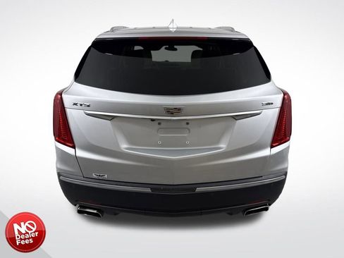 Used 2018 Cadillac XT5 Luxury w/ Driver Awareness Package image 5