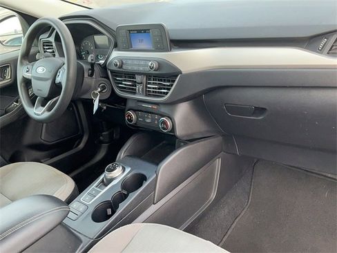 Used 2022 Ford Escape S image 14