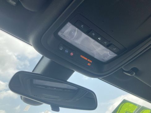 Used 2021 Chevrolet Equinox LT image 28