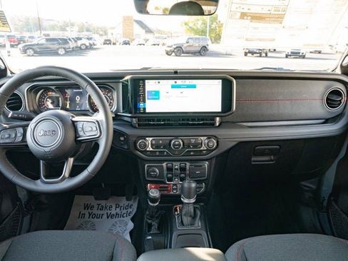 New 2025 Jeep Wrangler Unlimited Rubicon w/ Convenience Group image 29