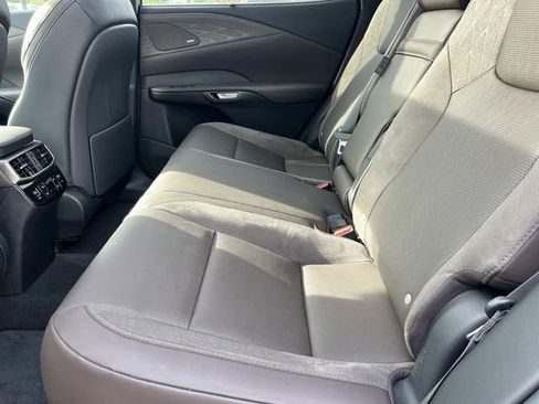 Certified 2024 Lexus RX 350 FWD w/ Convenience Package image 20