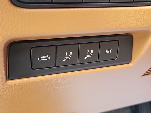 Certified 2025 MAZDA CX-90 3.3 Turbo S w/ Premium Plus image 13