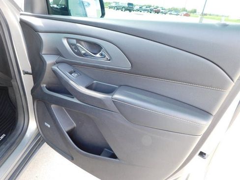 Used 2018 Chevrolet Traverse Premier w/ Driver Confidence II Package image 10