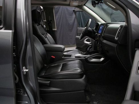 Used 2024 Nissan Frontier SL w/ Technology Package image 17