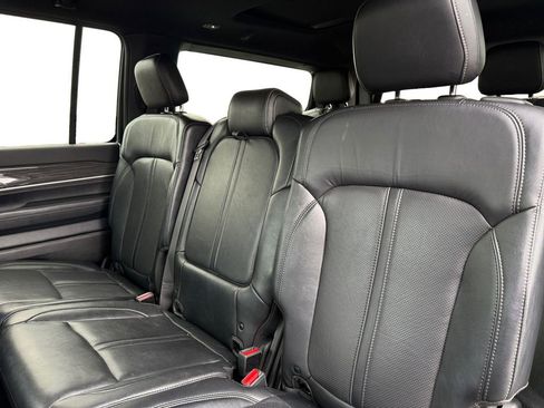 Used 2022 Jeep Wagoneer Series II w/ Premium Group I image 14