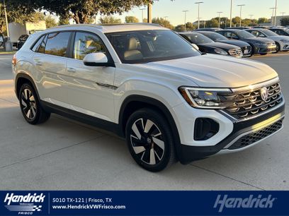 Used 2025 Volkswagen Atlas Cross Sport SE w/ Panoramic Sunroof Package