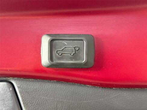 Certified 2025 Toyota RAV4 XLE Premium FWD image 38