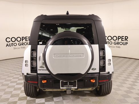 Used 2023 Land Rover Defender 110 X AWD/4WD image 22