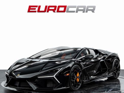 Used 2025 Lamborghini Revuelto AWD/4WD image 1