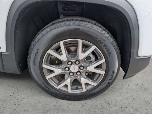 Certified 2023 GMC Acadia SLE w/ Driver Convenience Package AWD/4WD image 9