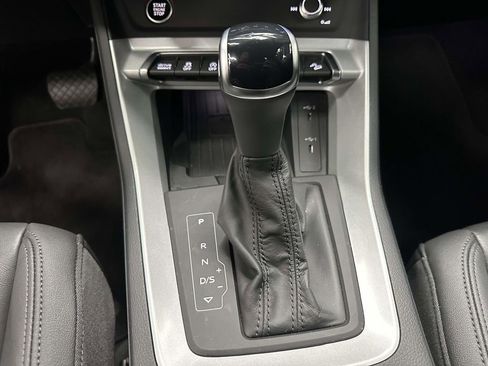 Used 2024 Audi Q3 2.0T Premium w/ Convenience Package image 28