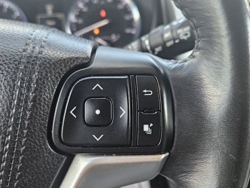 Used 2015 Toyota Highlander XLE AWD/4WD image 13