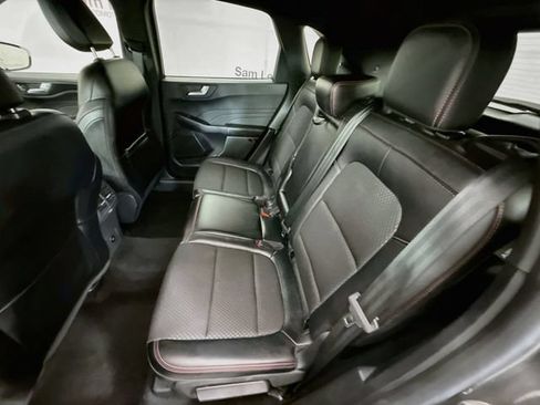 Certified 2025 Ford Escape ST-Line FWD image 22