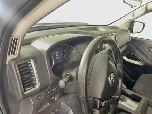 Used 2024 Nissan Frontier SV w/ SV Convenience Package RWD image 10
