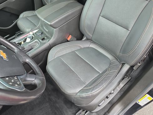 Used 2021 Chevrolet Traverse Premier w/ Redline Edition FWD image 19