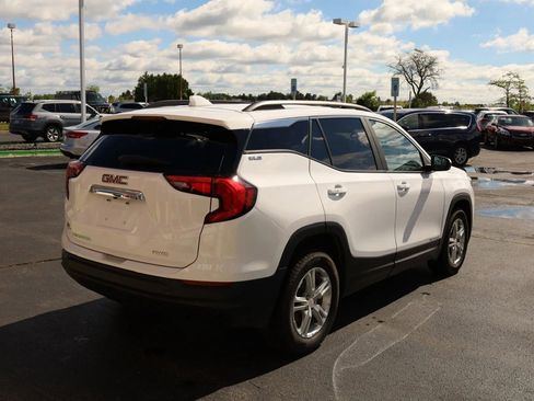 Used 2021 GMC Terrain SLE w/ Driver Convenience Package AWD/4WD image 5