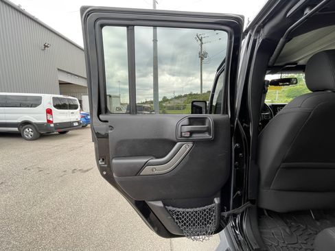 Used 2016 Jeep Wrangler Unlimited Sport w/ Quick Order Package 24S AWD/4WD image 25
